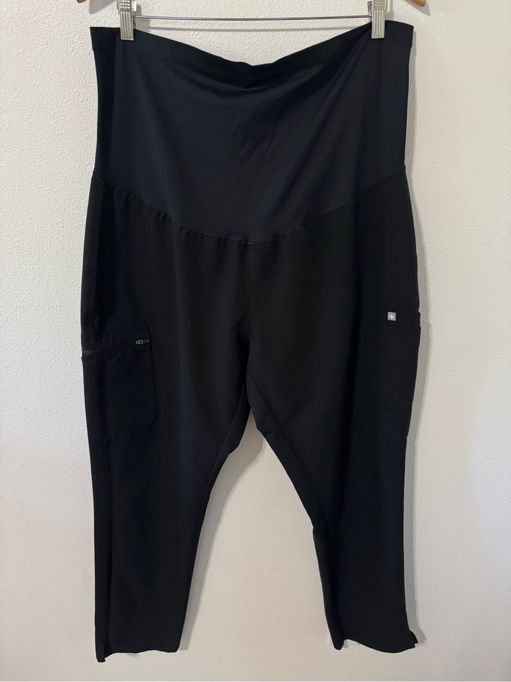 Figs Maternity Yola Skinny Scrub Pants Black W19SW2043 Over Bump Panel X-Large